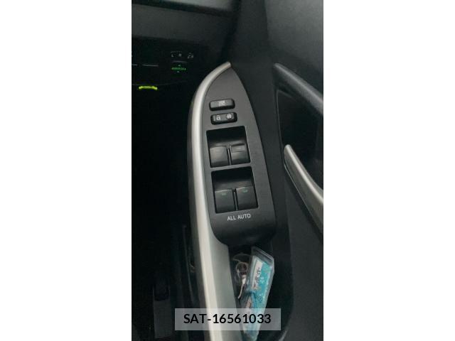 Toyota PRIUS 2013-10 8686354-7
