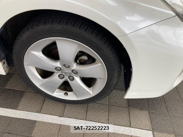 Toyota PRIUS 2015-08 8686356-3