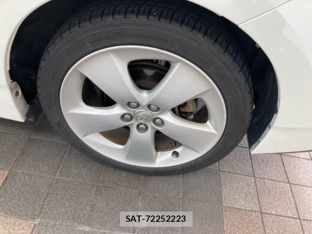 Toyota PRIUS 2015-08 8686356-5