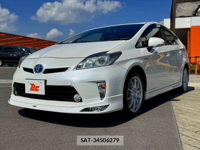 Toyota PRIUS 2012-11 8686342-9