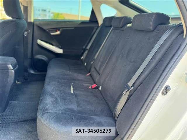 Toyota PRIUS 2012-11 8686342-17