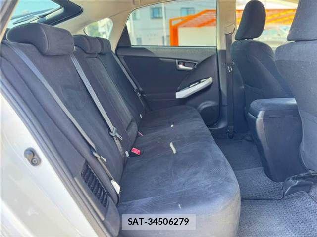 Toyota PRIUS 2012-11 8686342-18