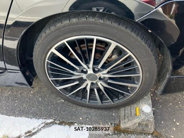 Toyota PRIUS 2013-11 8686358-10