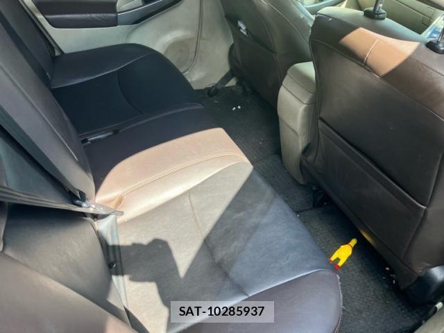 Toyota PRIUS 2013-11 8686358-13