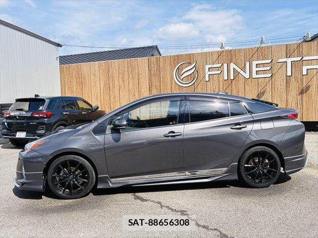 Toyota PRIUS 2017-09 8686320-20