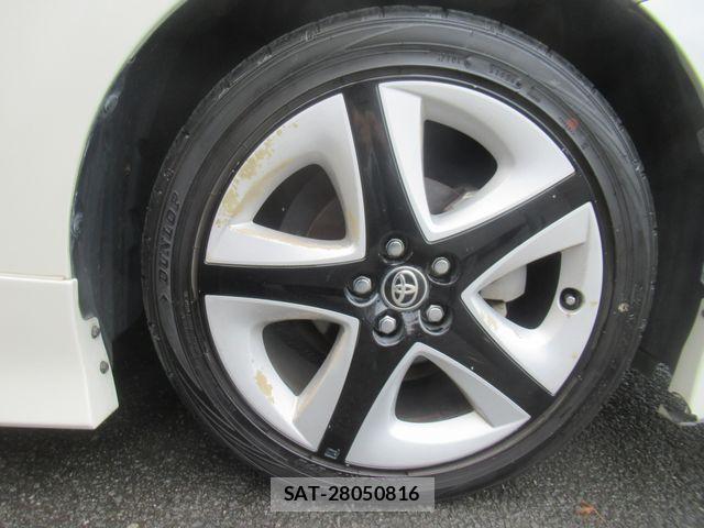 Toyota PRIUS 2016-09 8686336-24