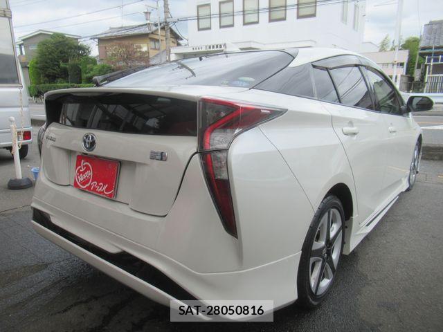 Toyota PRIUS 2016-09 8686336-2