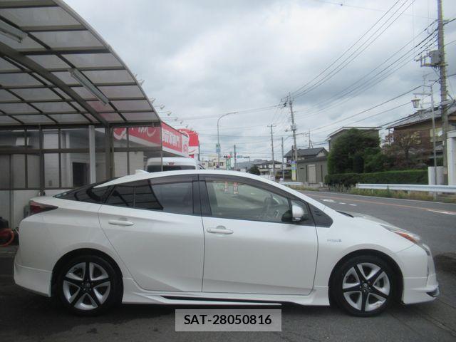 Toyota PRIUS 2016-09 8686336-3