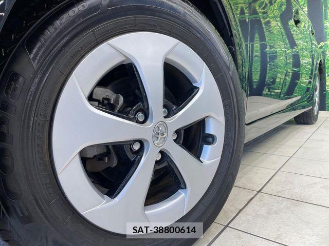 Toyota PRIUS 2014-07 8686317-12