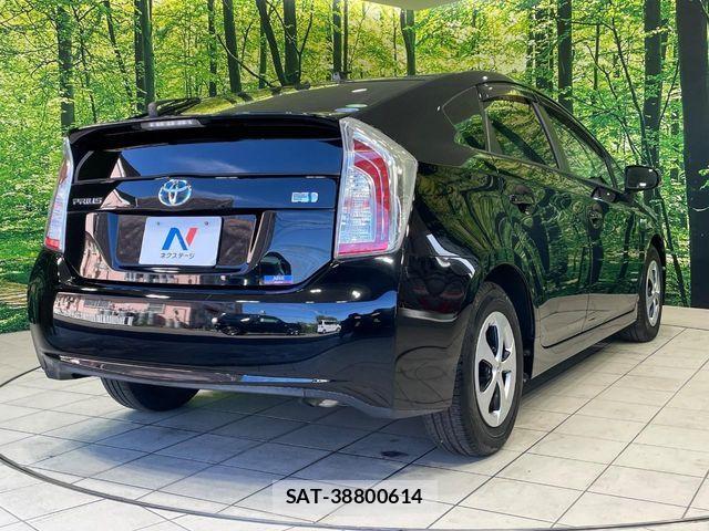 Toyota PRIUS 2014-07 8686317-16