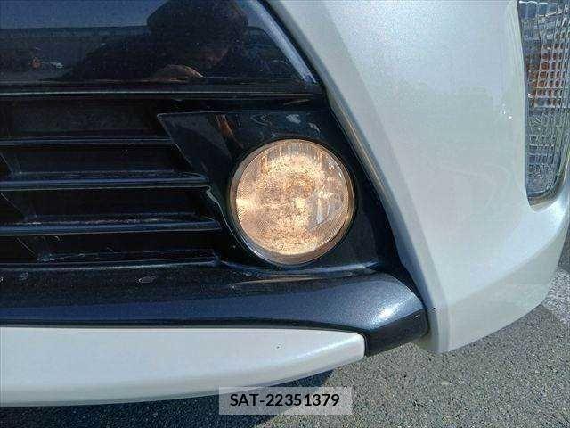 Toyota PRIUS 2015-09 8686344-12