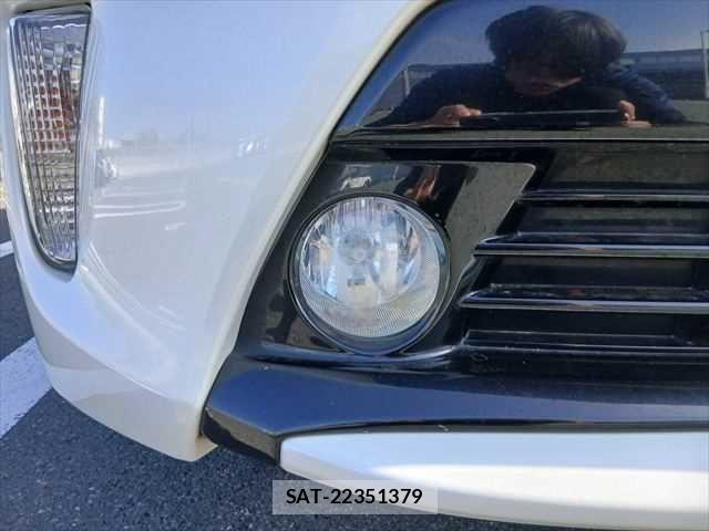 Toyota PRIUS 2015-09 8686344-24