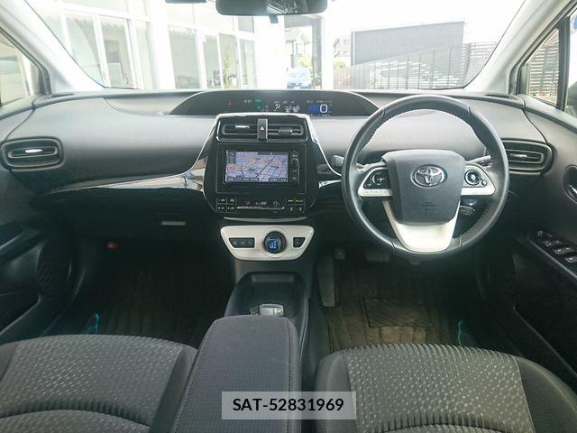 Toyota PRIUS 2016-03 8686311-15