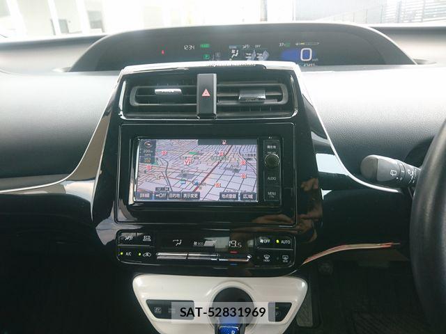 Toyota PRIUS 2016-03 8686311-17
