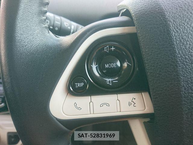 Toyota PRIUS 2016-03 8686311-21