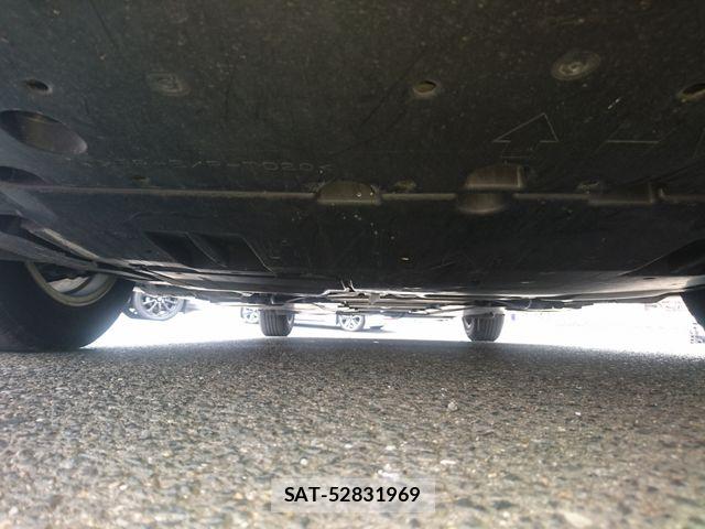 Toyota PRIUS 2016-03 8686311-27