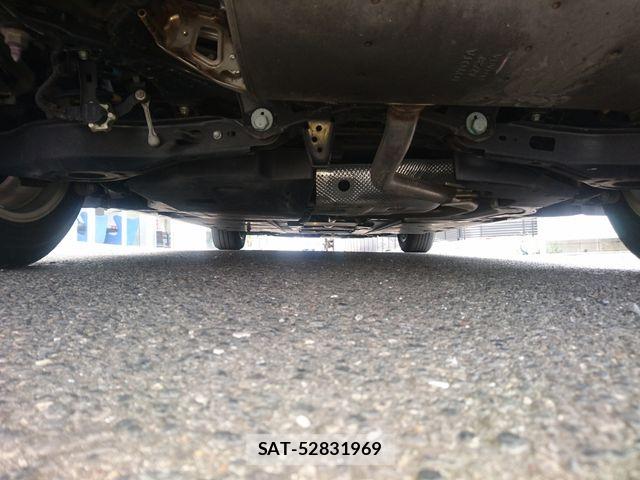 Toyota PRIUS 2016-03 8686311-28