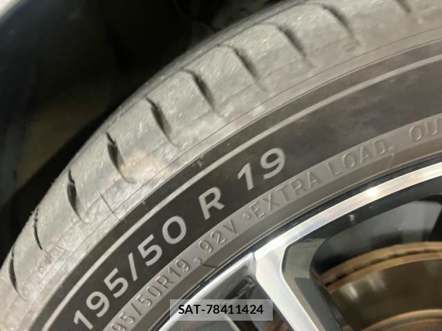 Toyota PRIUS 2023-05 8745253-5