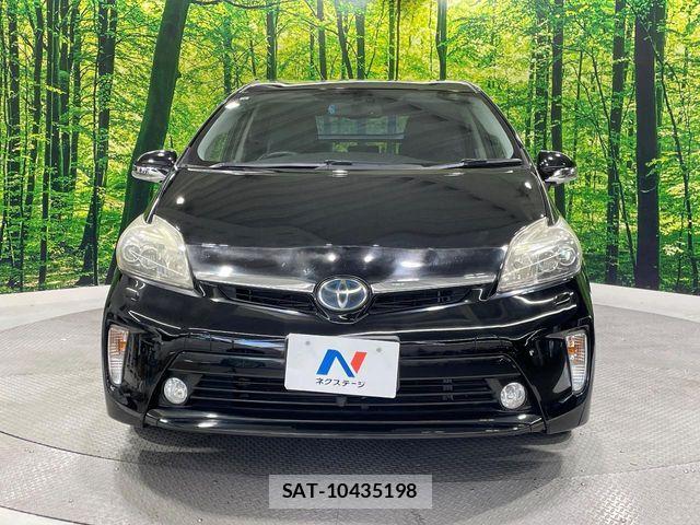 Toyota PRIUS 2013-10 8745285-14