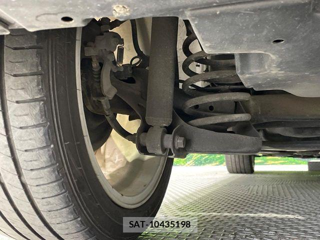 Toyota PRIUS 2013-10 8745285-19