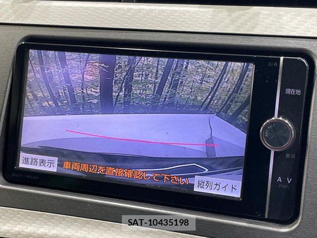 Toyota PRIUS 2013-10 8745285-7