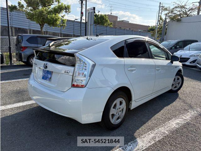 Toyota PRIUS 2011-08 8745322-3