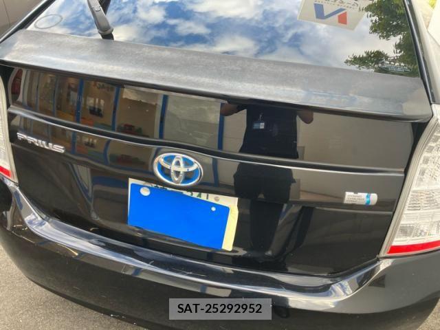 Toyota PRIUS 2009-10 8745338-1