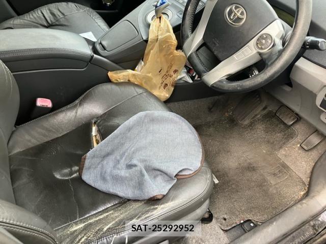 Toyota PRIUS 2009-10 8745338-7