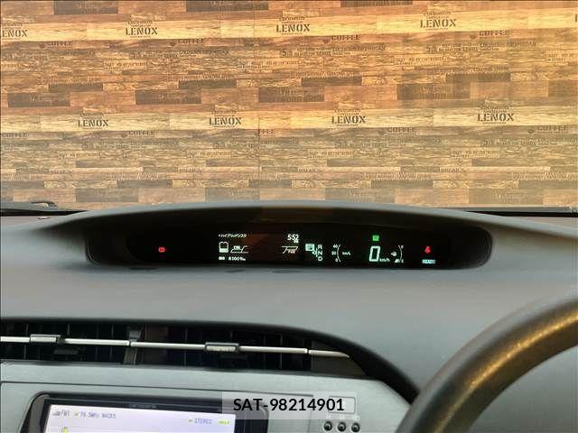 Toyota PRIUS 2013-11 8745311-14