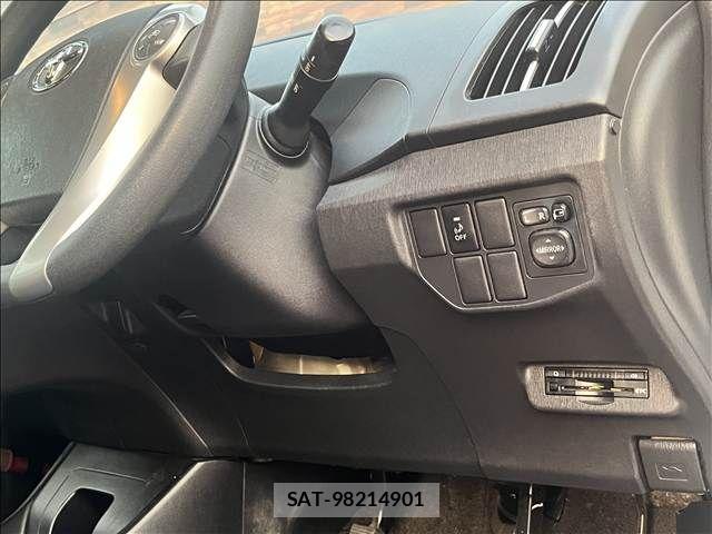 Toyota PRIUS 2013-11 8745311-16