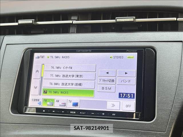 Toyota PRIUS 2013-11 8745311-17