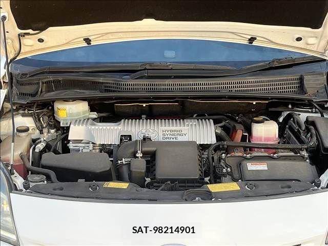 Toyota PRIUS 2013-11 8745311-27