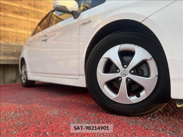 Toyota PRIUS 2013-11 8745311-8