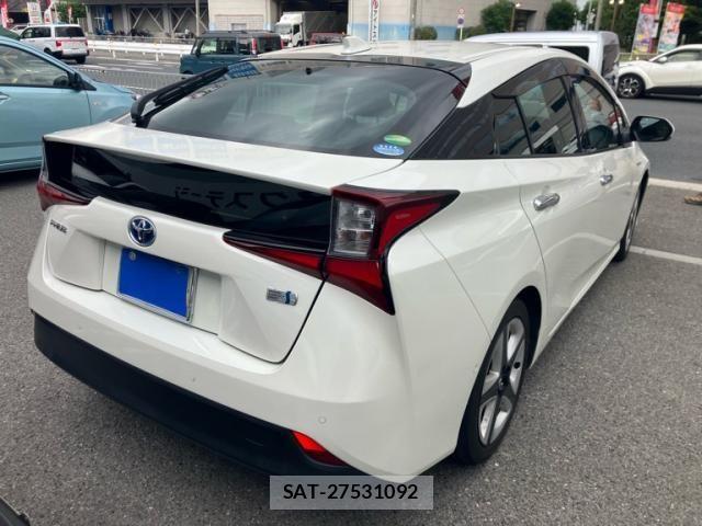 Toyota PRIUS 2019-09 8745261-3