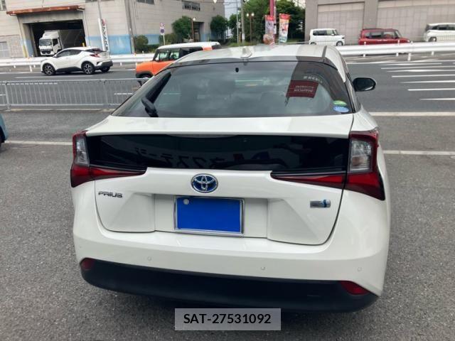 Toyota PRIUS 2019-09 8745261-4