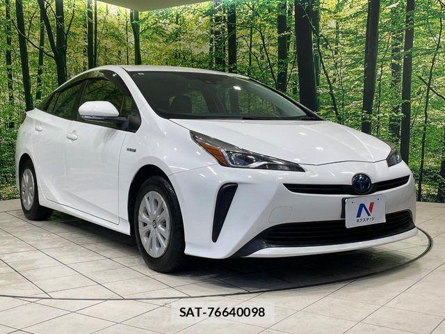 Toyota PRIUS 2019-08 8745268-15