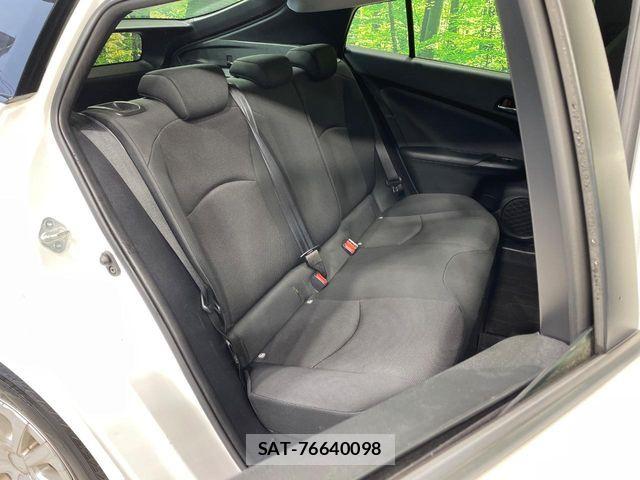 Toyota PRIUS 2019-08 8745268-8