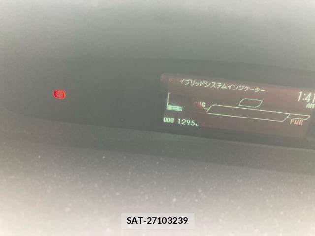 Toyota PRIUS 2010-09 8745359-16