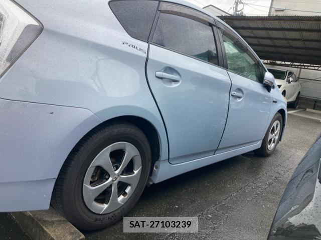 Toyota PRIUS 2010-09 8745359-3