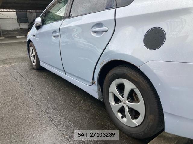 Toyota PRIUS 2010-09 8745359-4