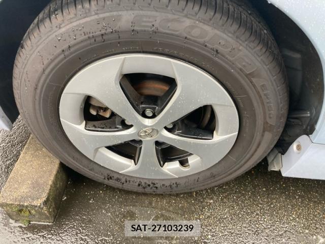 Toyota PRIUS 2010-09 8745359-6