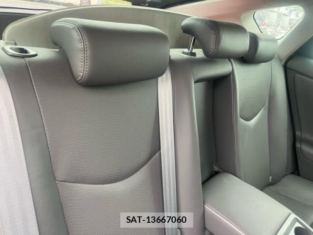 Toyota PRIUS 2009-12 8745343-11