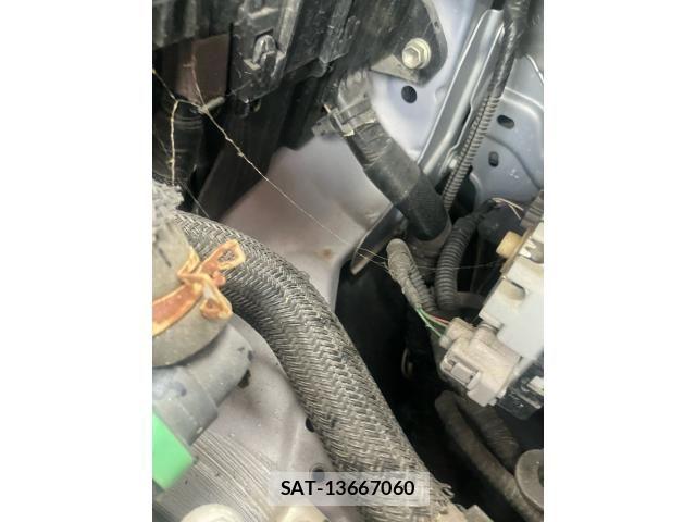 Toyota PRIUS 2009-12 8745343-20