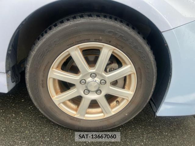 Toyota PRIUS 2009-12 8745343-3
