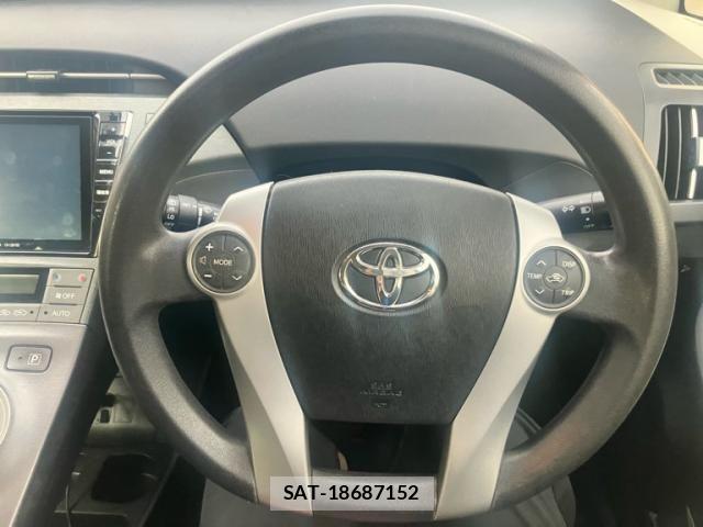 Toyota PRIUS 2013-09 8745348-14