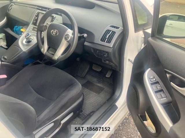 Toyota PRIUS 2013-09 8745348-7