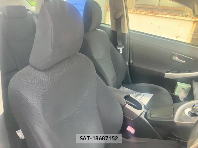 Toyota PRIUS 2013-09 8745348-8