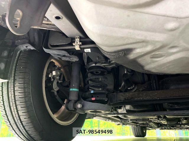 Toyota PRIUS 2013-10 8745308-19