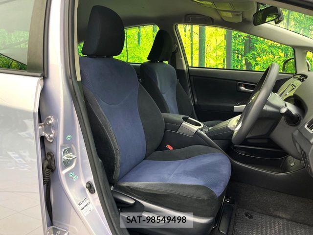 Toyota PRIUS 2013-10 8745308-7