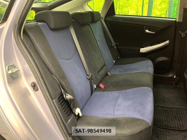 Toyota PRIUS 2013-10 8745308-8